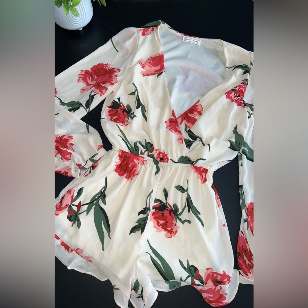 Emory Park For Nordstrom Cream Floral Romper Size L GUC